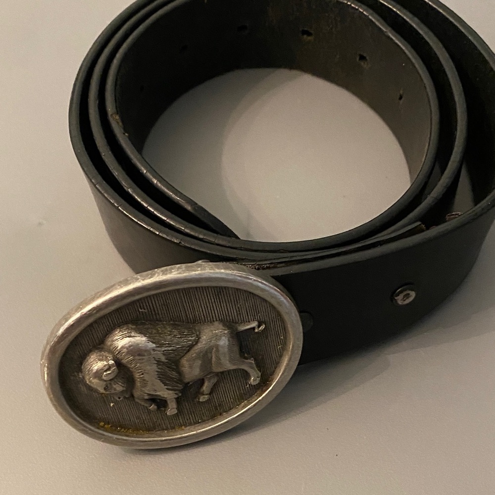 Buffalo Design Silver Belt Buckle with black belt - Picture 6 of 8
